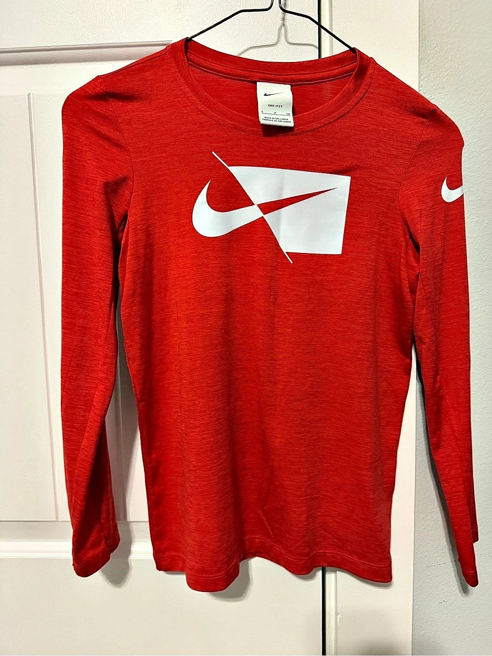 Nike Dri-FIT Long Sleeve Logo Tee in Red Size Small Like New